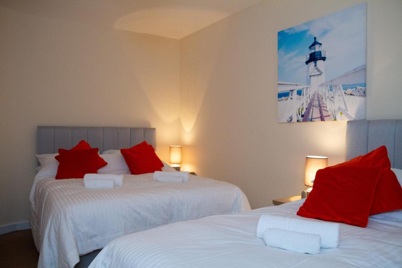 Carvetii - Fox House - 1St Floor Flat Sleeps Up To 8 Apartment Dunfermline Bagian luar foto